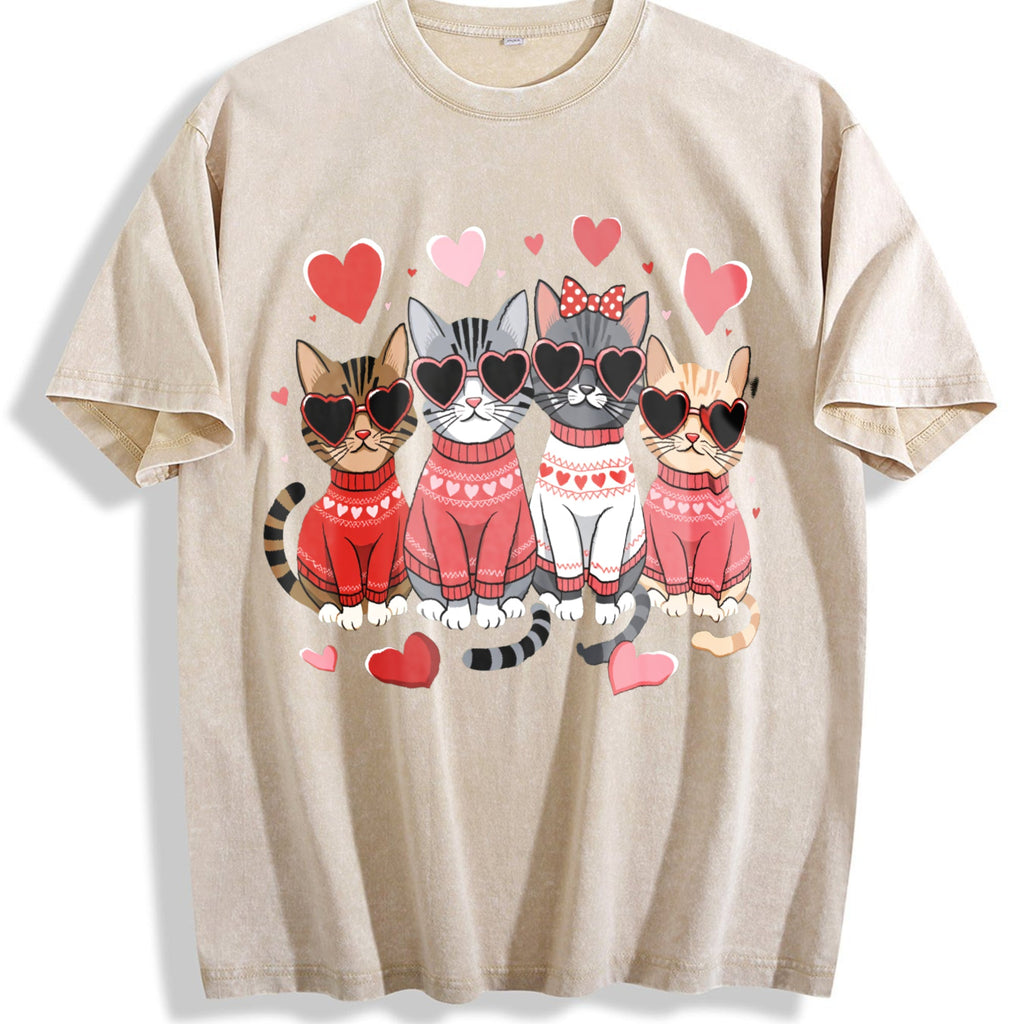 Valentine's Day : Winter A Cat With Heart-shaped Vintage product image 1