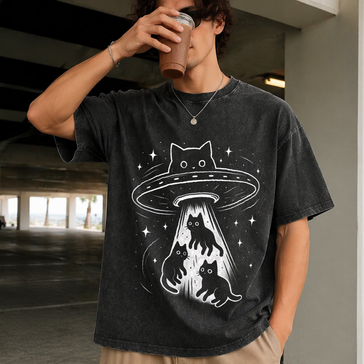 Funny Cat UFO Cute Kitty Space Spaceship Alien Vintage product image 2