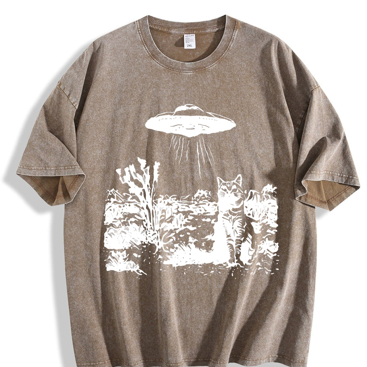 Desert Cat UFO Encounter Vintage Washed T-Shirt product image 3